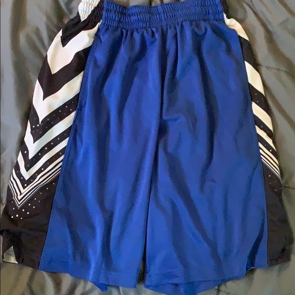 Nike Elite Shorts Men's Size Medium - Picture 2 of 2
